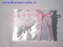 Bílo-růžový polštářek 